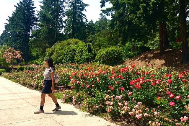 Portland City Tour: Parks, Plazas, and Views - Image 2