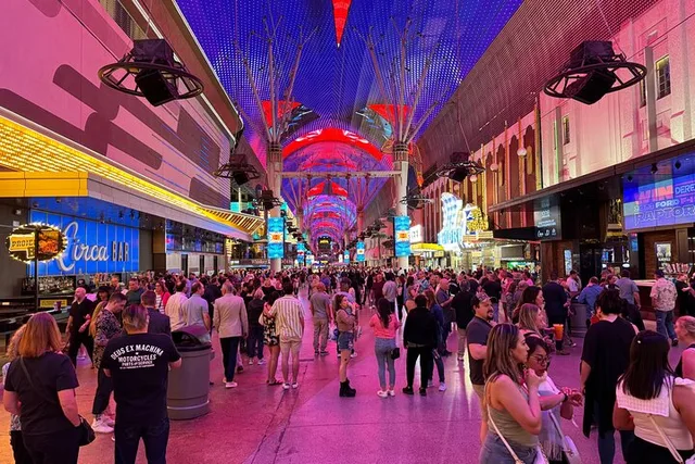 Las Vegas Highlights Tour - Image 6