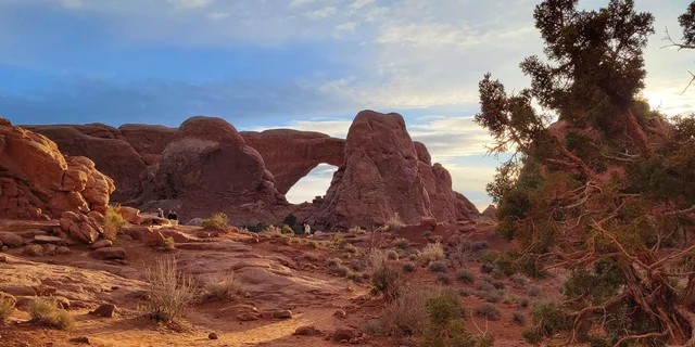 Moab Arches National Park 4x4 Backcountry Tour - Image 2