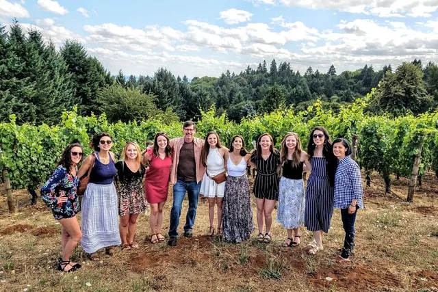 Willamette Valley Wine Tour for Private Groups - Image 2