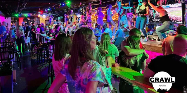 Austin Bar & Club Crawl - Image 5