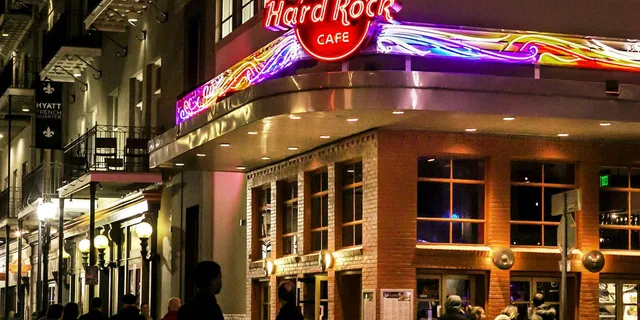 New Orleans Hard Rock Cafe Dining Experience - Image 1