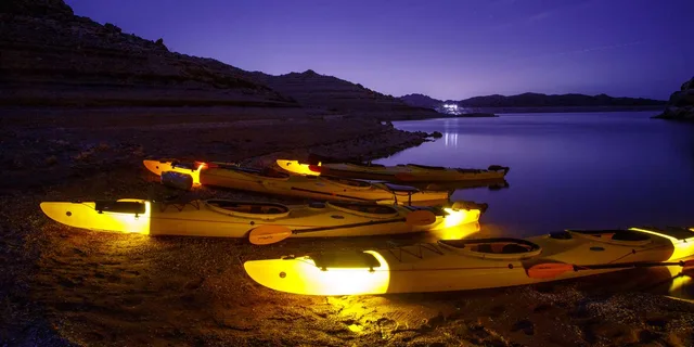 Lake Mead Sunset Kayak Tour with Dinner and Campfire - Image 4