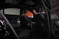 Chicago Mercedes Limo Airport Transfer thumbnail 2