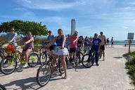 Miami Beach Art Deco Bike Tour 90 Min thumbnail 3