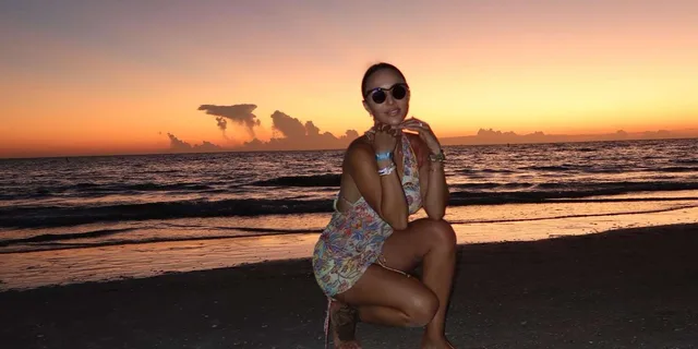 Miami Photoshoot at Sunset 1 hr - Image 2