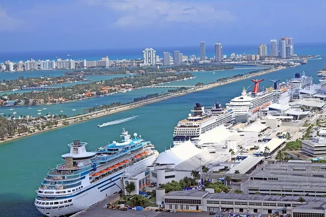 Miami Private Transfer SUV - Image 1