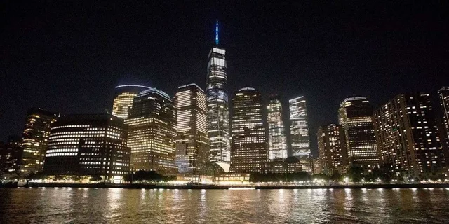 New York City Schooner Lights Sail - Image 4