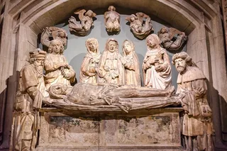 New York City Met Cloisters & Fifth Avenue Tour by Car