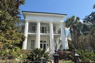 New Orleans Garden District Tour thumbnail 1