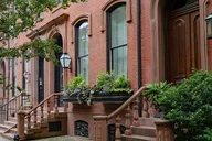 Brooklyn Sightseeing Tour with Private Driver thumbnail 3