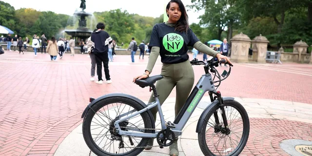 New York City Central Park E-Bike Rental - Image 3