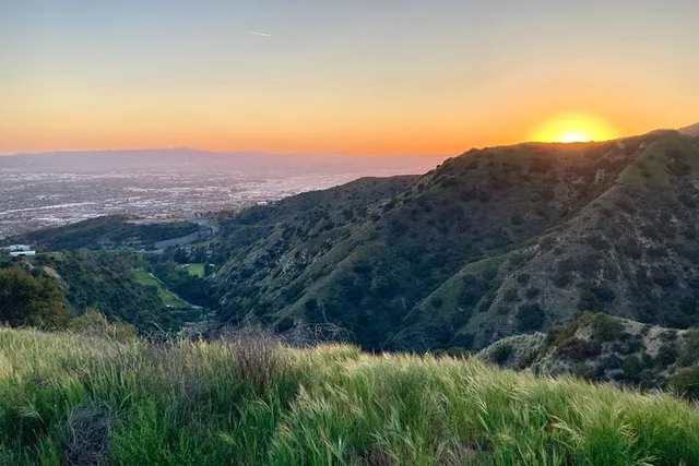 Los Angeles E-Bike Ride to Griffith Observatory - Image 5