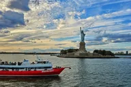 New York City Sunset Boat Tour thumbnail 1