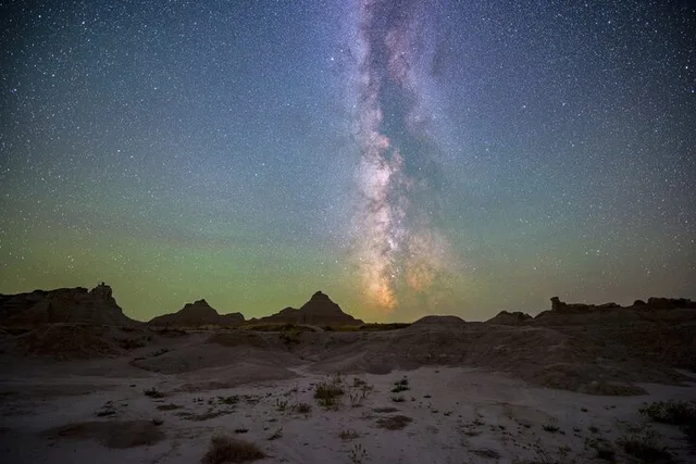 Badlands Sunset and Stargazing Tour - Image 1