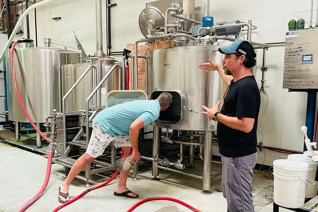 Santa Fe Brewery and Distillery Tour - Image 5