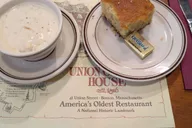 Boston North End Food Tour with Chowder & Pizza 2 hr thumbnail 4