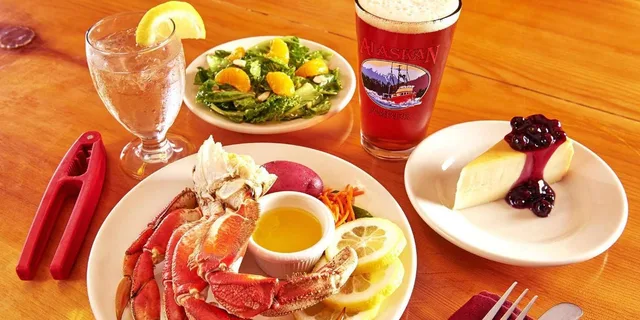 Ketchikan Crab Feast Lunch at George Inlet Lodge - Image 4