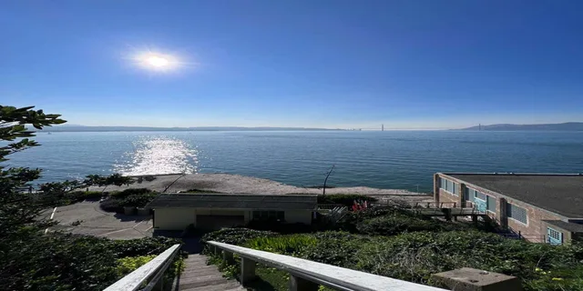 San Francisco Alcatraz, Muir Woods and Sausalito Day Tour - Image 6