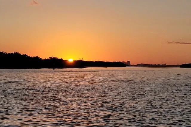 Miami Sunset Cruise Around Celebrity Mansions 60 min - Image 3