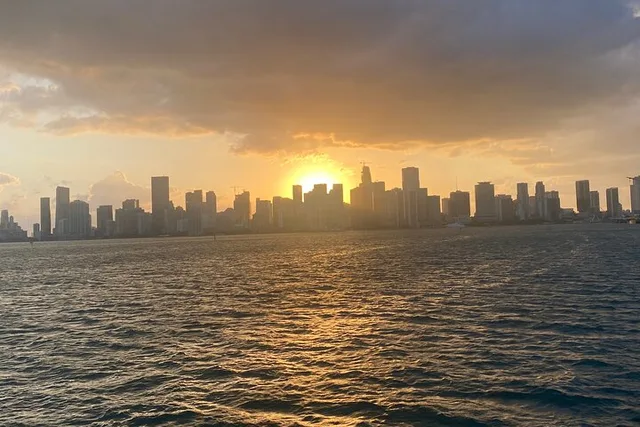 Miami Biscayne Bay Sunset Cruise - Image 4