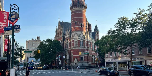 New York City Ghosts of Greenwich Village Walking Tour - Image 1