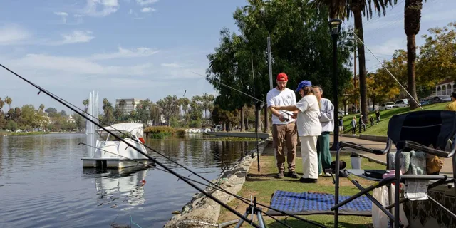 Los Angeles Fishing Tour with Local Guide - Image 6