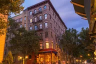 New York City FRIENDS Private Car Tour thumbnail 2