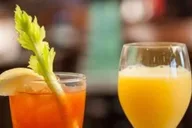 Chicago River Mimosa and Bloody Mary Cruise 1.5 hr thumbnail 2