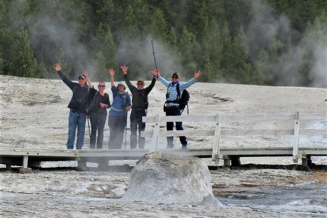 Yellowstone Geyser Hiking Tour with Lunch - Image 4