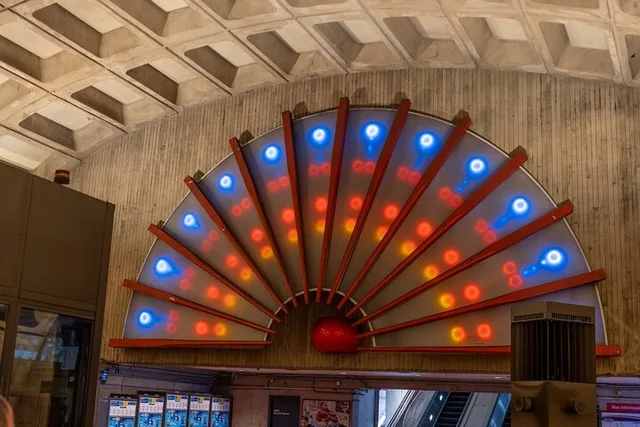 Washington D.C. Metro Neighborhoods Tour - Image 4