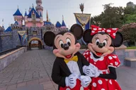 Orlando Private Transfer to Disney and Universal thumbnail 1