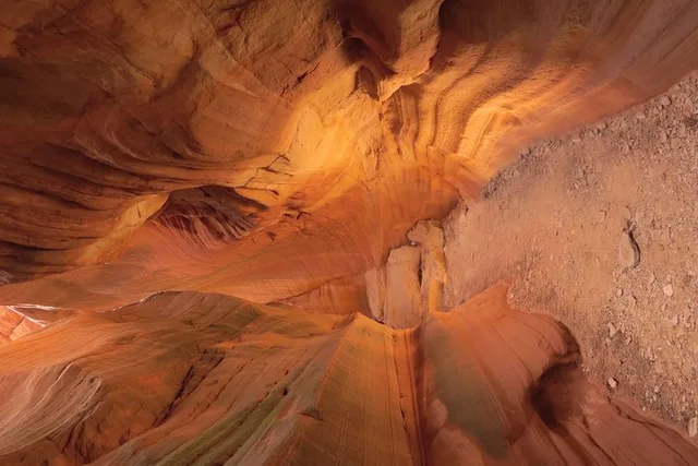 Kanab Slot Canyon 4WD Tour - Image 4