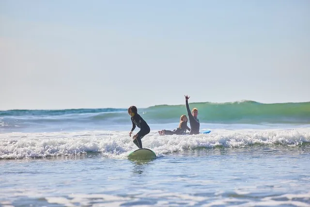 Oceanside Surf Lesson with Local Pro 90 min - Image 1