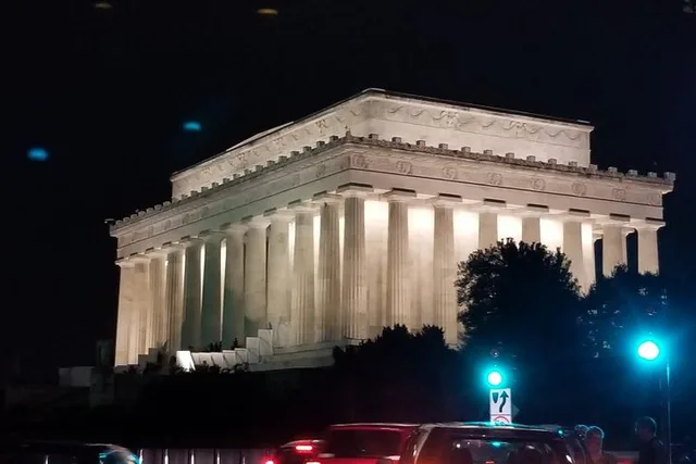 Washington DC Night Tour with Stops - Image 2