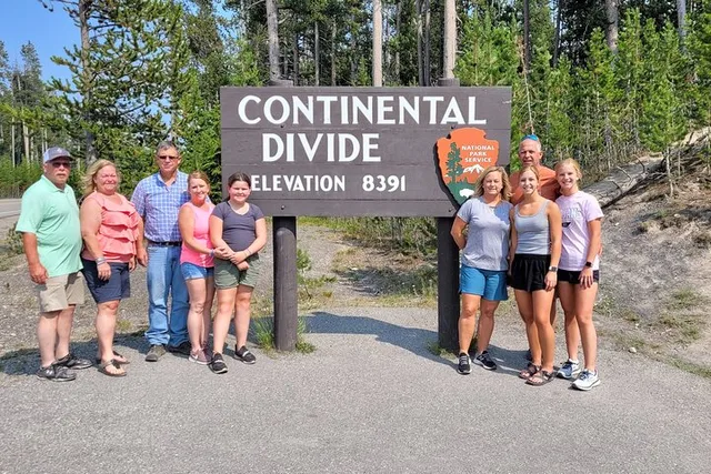 Yellowstone Guided Tour from Big Sky - Image 4