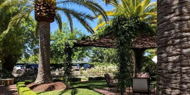 San Francisco Napa and Sonoma Valley Wine Tour - Image 2