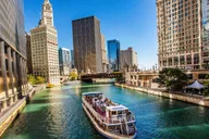 Chicago Architecture River Tour and Hop-on Hop-off Bus thumbnail 3