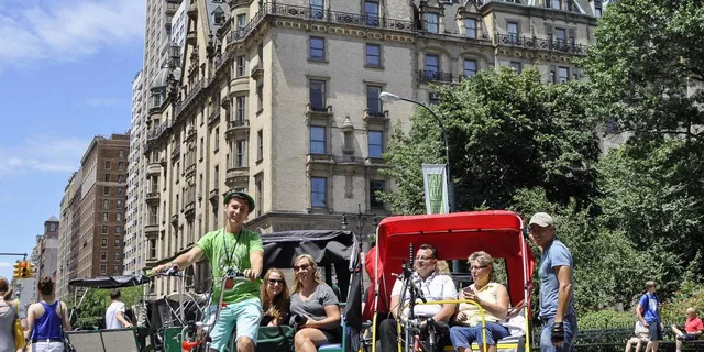New York City Central Park Pedicab Tour - Image 2