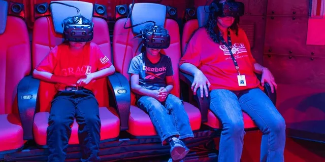 Branson Truth Traveler 5D VR Experience - Image 6