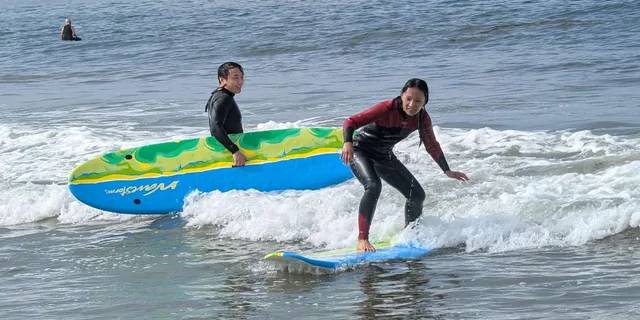 Venice Beach Surf Lesson - Image 4