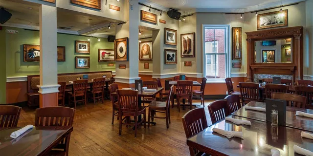Key West Dining Experience at Hard Rock Cafe - Image 4