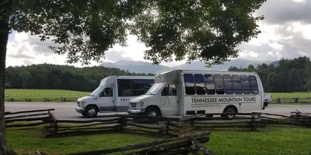Pigeon Forge Cade's Cove History Driving Tour - Image 1