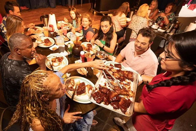 Fort Lauderdale Sightseeing Cruise and BBQ Dinner - Image 2