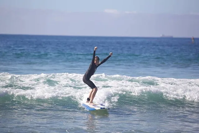 Newport Beach Surf Class - Image 2