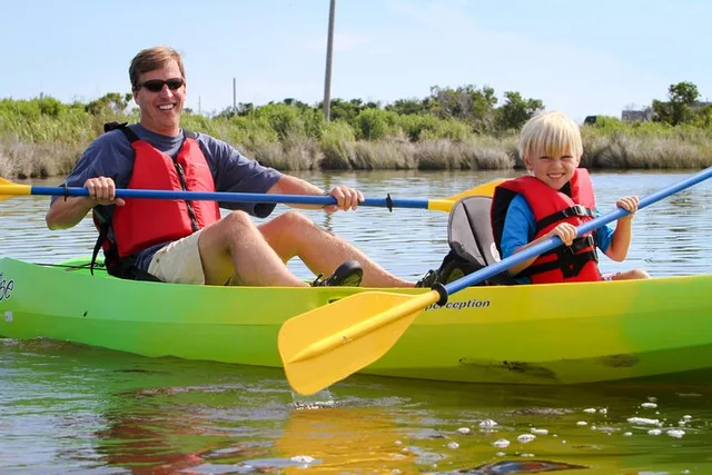 Whalebone Kayak Rental 60 min - Image 2