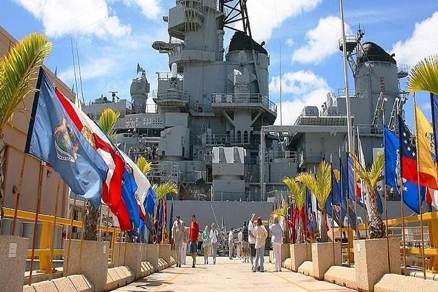 Waikiki Battleship Tour - Image 5