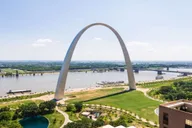 St. Louis Arch and River Cruise Walking Tour thumbnail 2