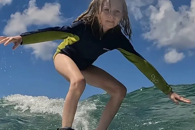 Honolulu Surf Lesson 90 Minutes - Image 1