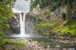 Seattle Hike to Twin Falls with Transportation